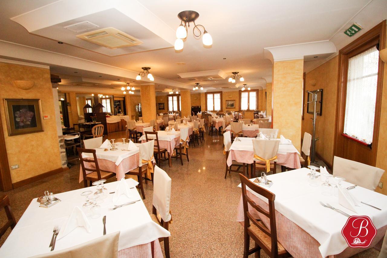 Trattoria Bettola Bed and Breakfast Lonato Buitenkant foto